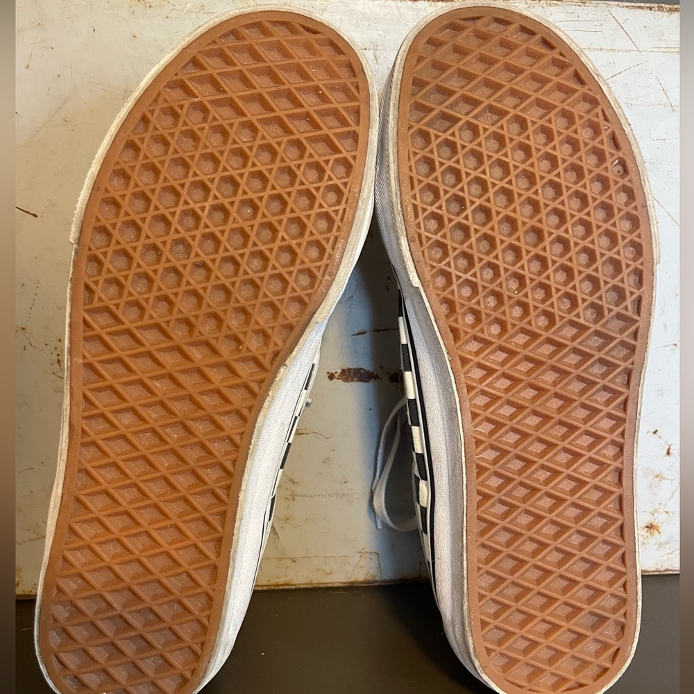 Mid-Top Vans - Picture 6 of 6